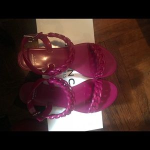 GIVENCHY jelly sandals💘